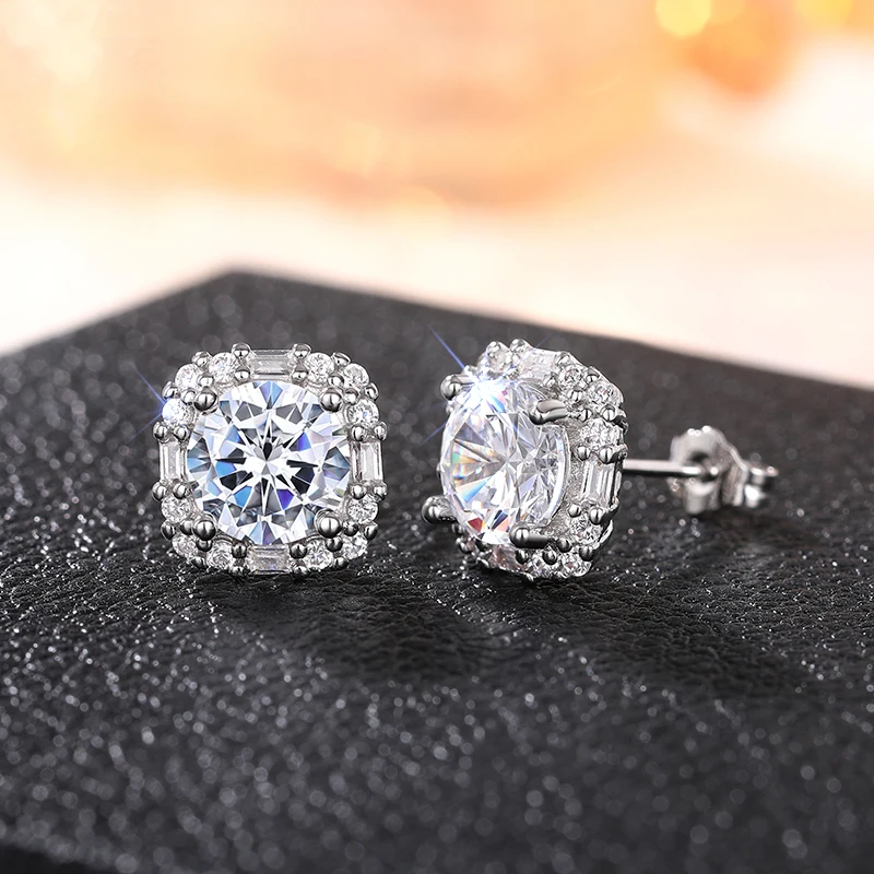 CAOSHI Small Exquisite Cubic Zirconia Stud Earrings for Women Low-key Simple Elegant Design Timeless Styling Wedding Jewelry