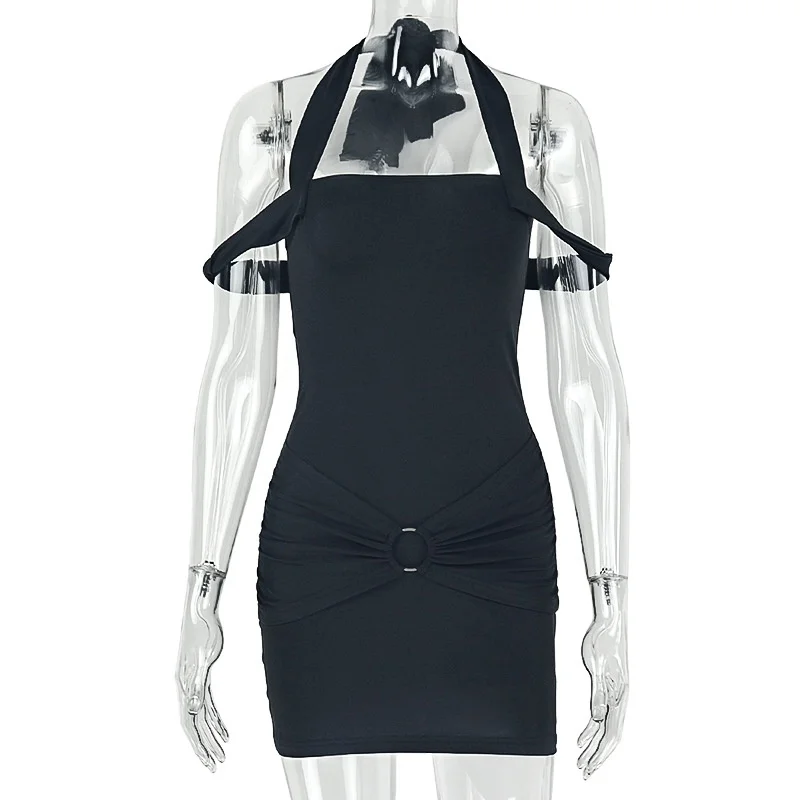 Damen Neckholder Off-Shoulder Mini-Kleid, gerafftes, figurbetontes kurzes Kleid mit O-Ring-Dekor, schmal geschnittenes Party- und Nachtclub-Kleid, Damen-Sommerkleid – Detail 5