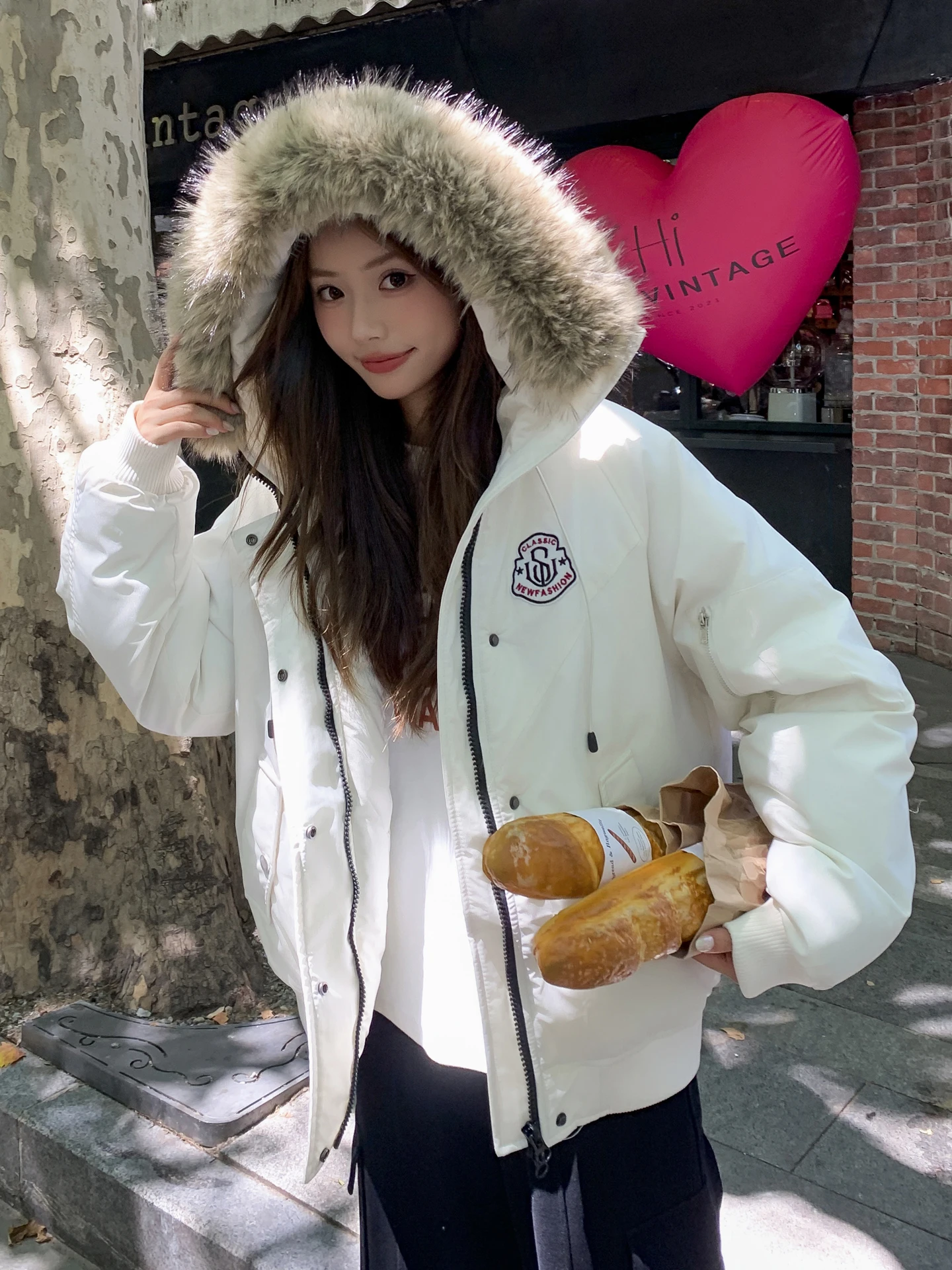 여성용 화이트 테니드 루즈 다운 재킷 2025 신상 슬레 출퇴근 스타일 한국 버전 스트레이트 튜브 롱 코트