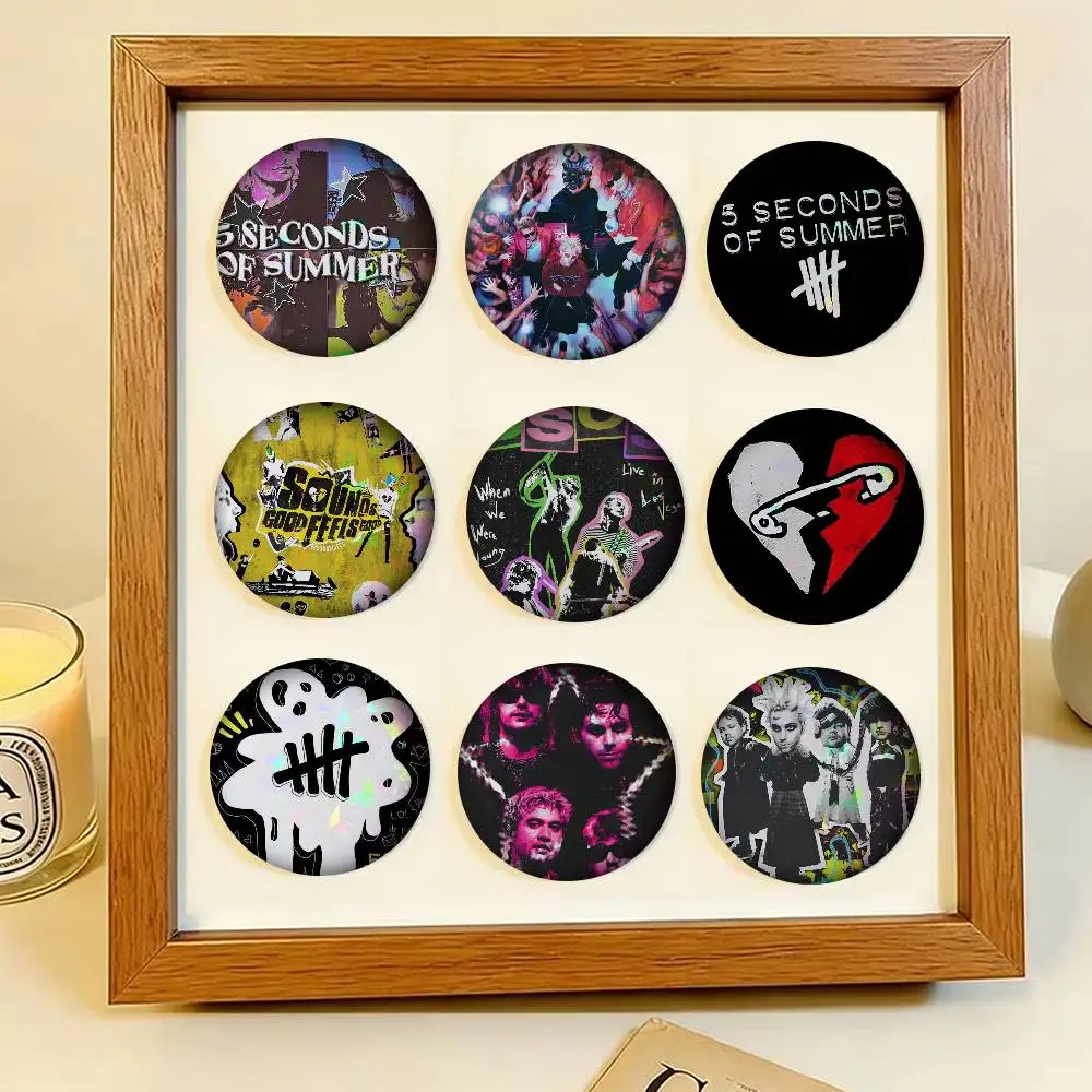 5 S-Seconds of Summers 5SOS   New Brooches Soft Button Pin Funny Silly Gnarpy On A Skateboard Meme Badge Gamer Collection Gifts
