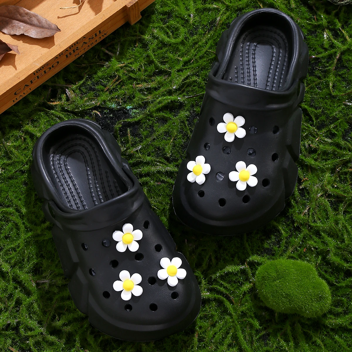 Girls Non-slip Clogs, Breathable Lightweight Cute Flower Clogs for Indoor and Outdoor Shower, Beach and Pool 3057