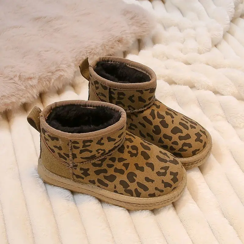 Kids Thickened Warm Snow Boots 2026 Winter New Fleece Lined Unisex Winter Shoes Cute Cartoon Design Non Slip Outdoor Booties