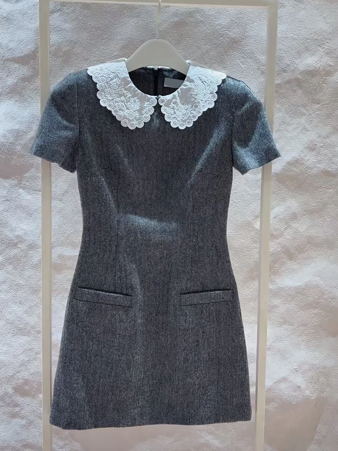 

Heidd SP2026 Ранняя весна с вышитым воротником с рюшами Slim Fit трапециевидной формы Dr Ele ort Sve женские Faion Ci Commute