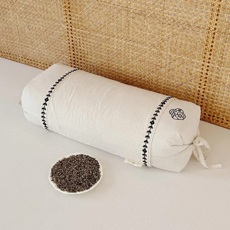 

2025 new white retro embroidered cotton and linen buckwheat cervical spine pillow classic and durable high-end pillow 1-piece