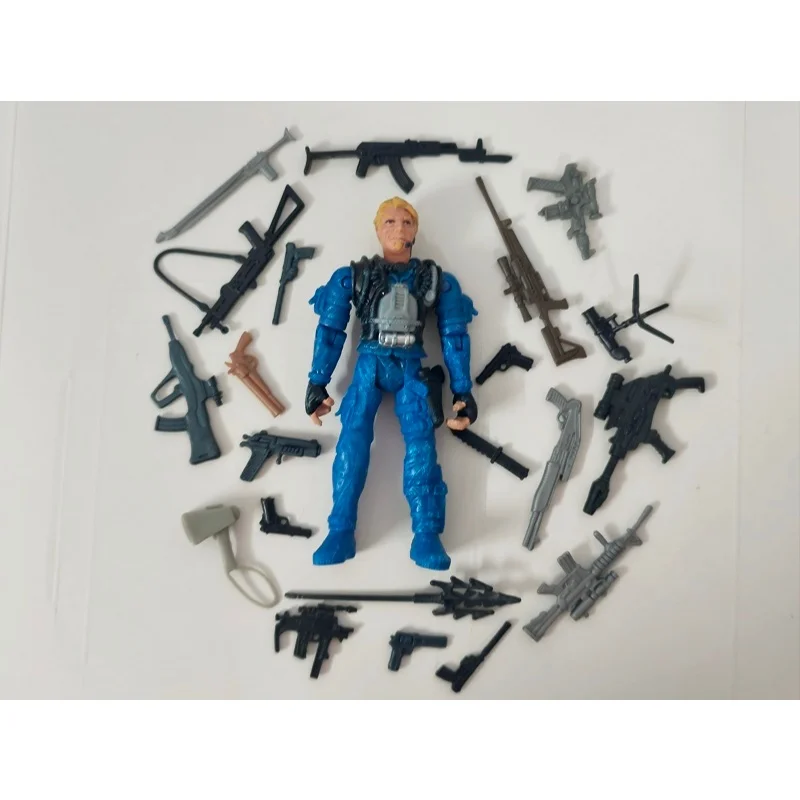 Niebieska figurka żołnierza wojskowego Lanard The Corps 2003 Marcus „Rip” Dundee o długości 3,75 cala