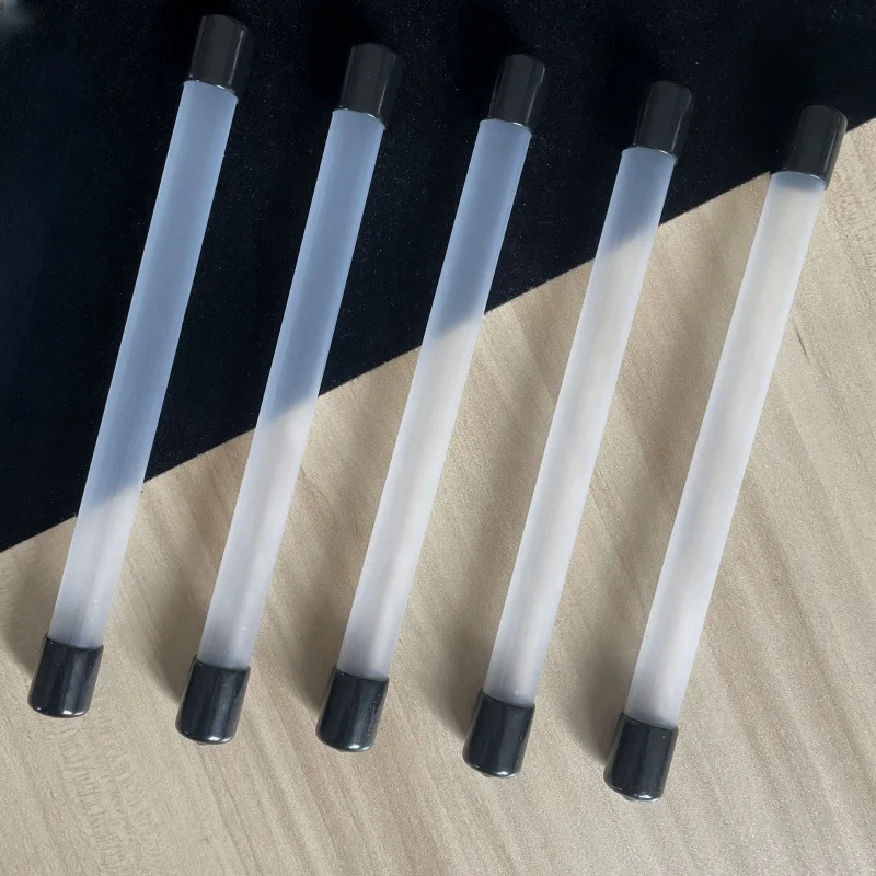 Naxilai 100PCS ขายส่ง 19.68 นิ้วโปร่งแสงบรรจุภัณฑ์หลอดสีดําสําหรับหลอดเก็บพลาสติกแข็งท่อกลม