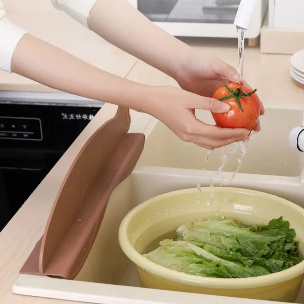 Soft Silicone Water Baffle Suction Cup Base Household Water Blocking Board Reusable Splash Proof Sink Flap Block