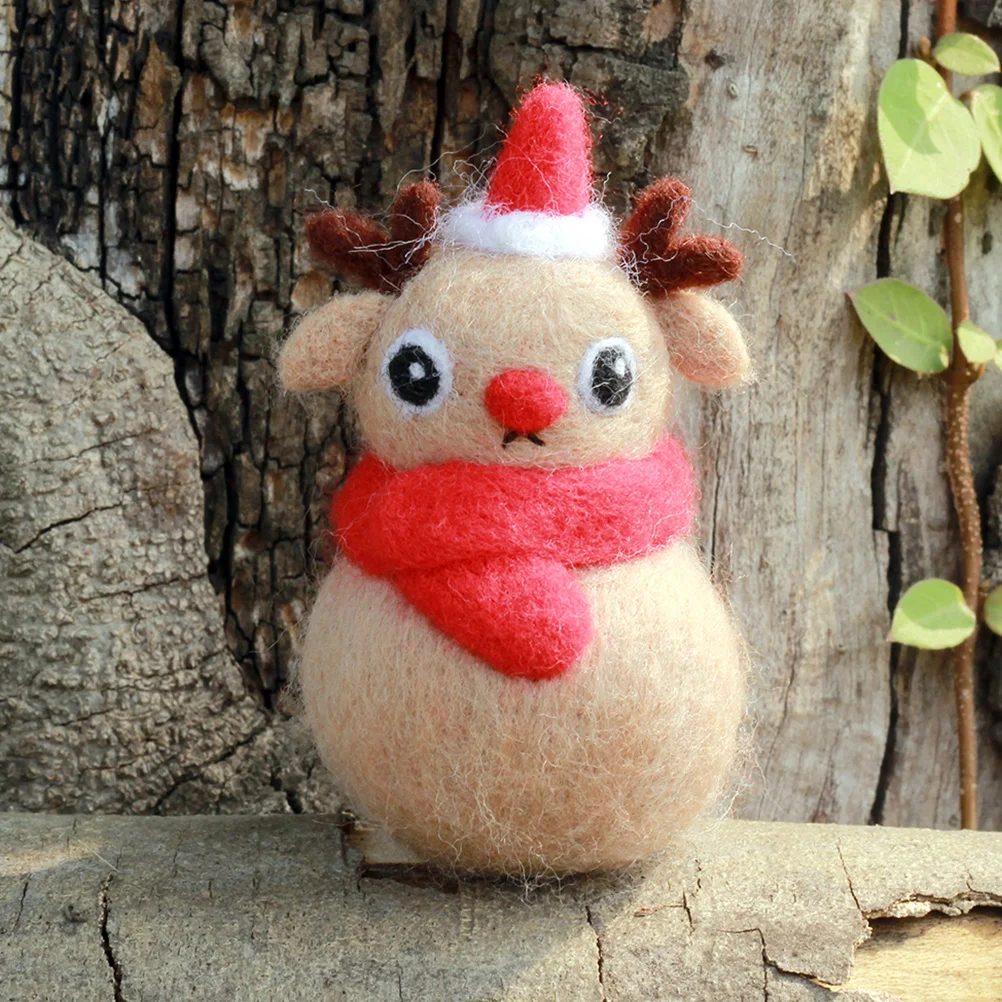 

4 Sets Diy Kits Christmas Arts and Crafts for Felting Needle Felted Wool Beginners