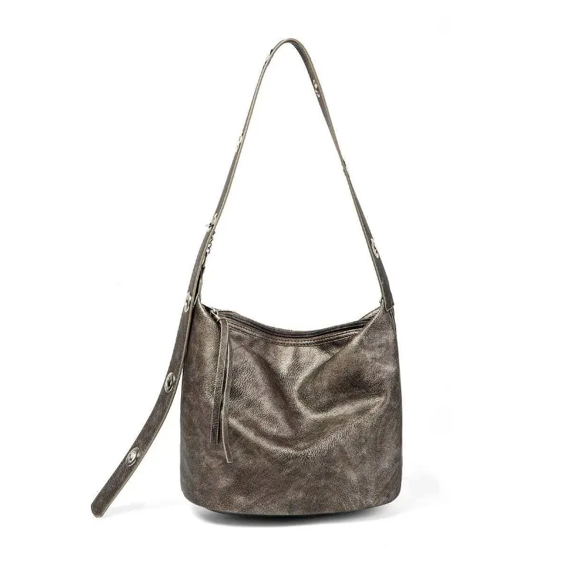 

2026 retro popular niche design tote new crossbody bag with high texture and large capacity, fashionable shoulder bag