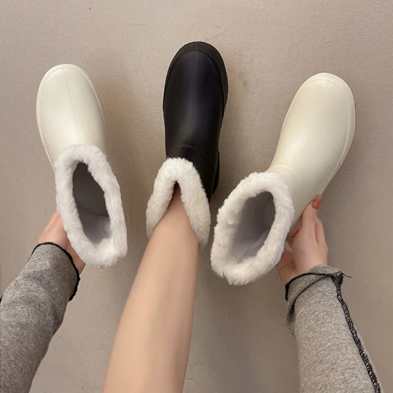 Winter Rain Shoes Woman Warm Rubber Boots Female Warmed Galoshes with Fur Ankle Rainboots Waterproof Garden Water Boots Footwear