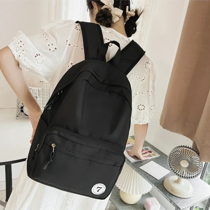 Hot Selling Casual Versatile Solid Color Nylon Women\'s Backpack 2024 New High-quality Fashion Trend Youth Campus Backpack