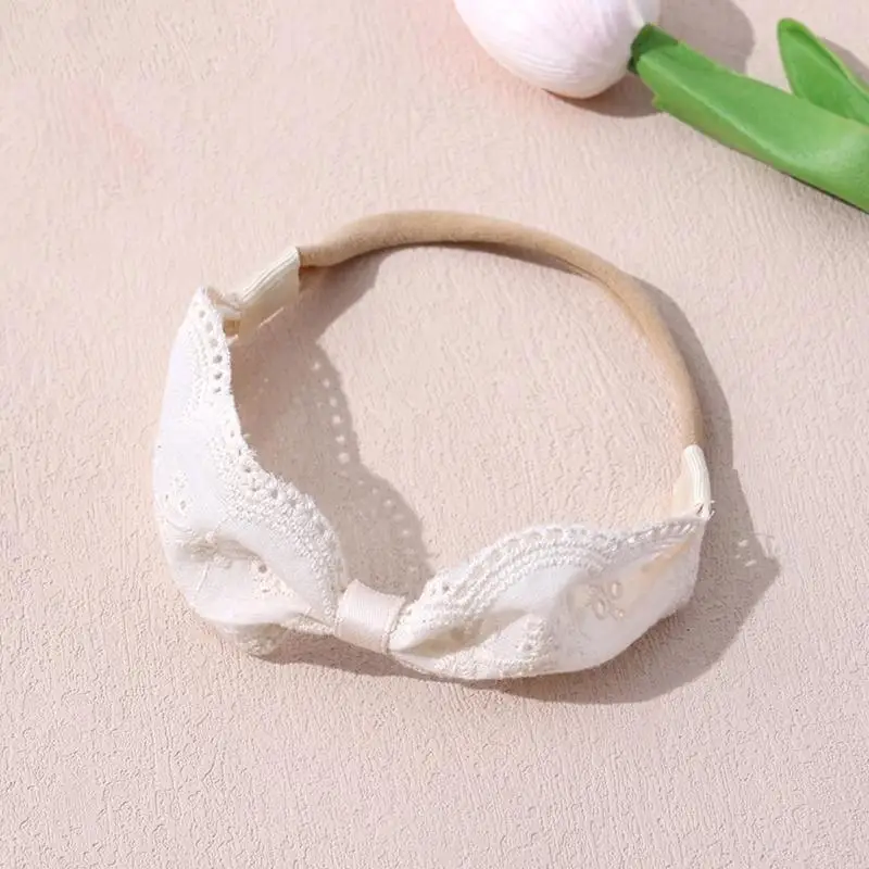 

U13F Delicate Embroidered Infant Headband White Lace Design Comfortable Hair Ornament