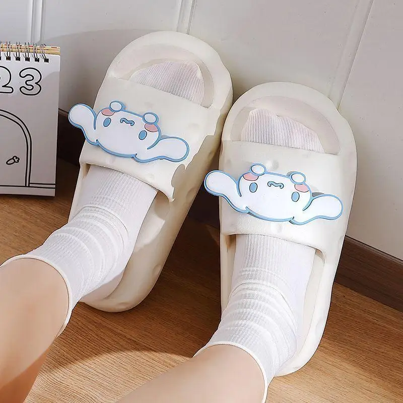 

Sanrio Young Girl Summer Slippers Cinnamoroll Female Cartoon Soft Sole Wear Resistant Home Shoes Kawaii Go Out Beach Shoes New
