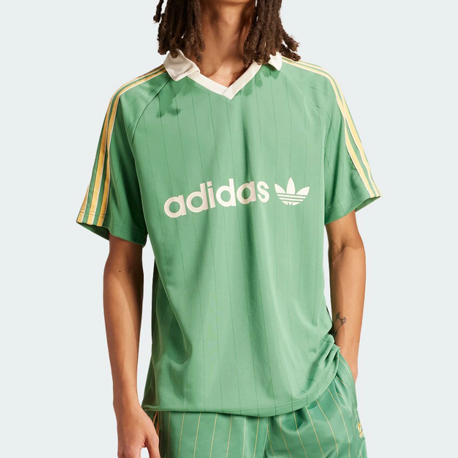 

Adidas Official Authentic Three Stripes Men's Classic Football Short Sleeve Jersey IR9381