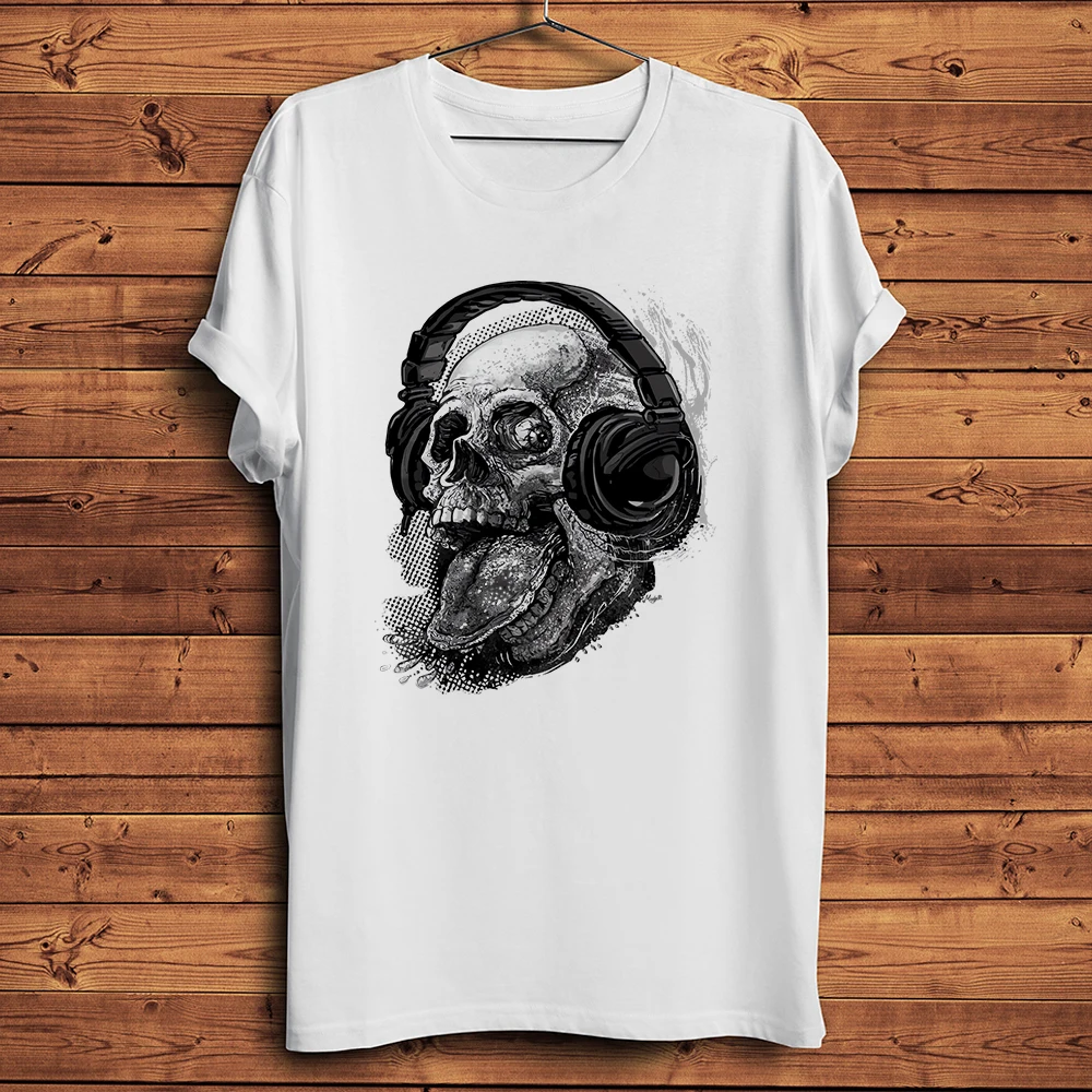 Raspberry rock Skull with Headphone Funny punk Tshirt Men Casual Short Sleeve T Shirt Unisex Novelty Streetwear Tee