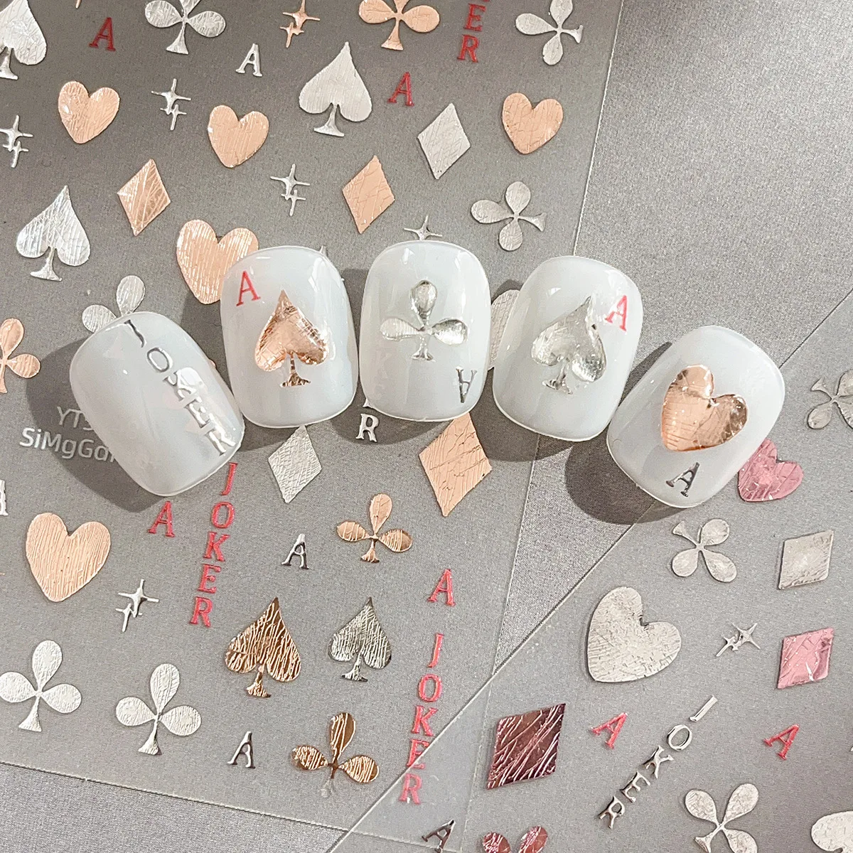 -بوكر الخوخ-ملصق فني بسيط للأظافر متعدد الاستخدامات على شكل بطاقة البوكر شارات لاصقة فضية غير منتظمة ملصق بوكر على شكل قلب 404