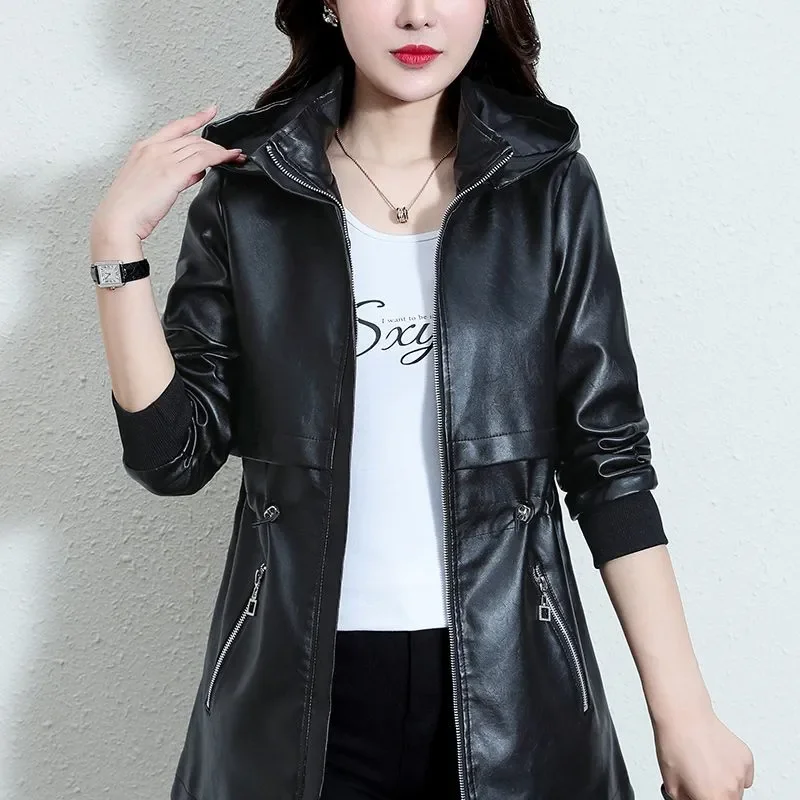 ミディアム丈レザージャケット アウター レディース 2025年秋新作 高級感 ゆったり カジュアル 裏起毛 厚手 暖かい フード付きレザージャケット