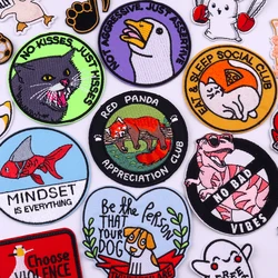 Round Funny Animal Patch Fox Cat Duck Fish Embroidered Patches For Clothes Jacket Backpack Iron On Patches For Clothing Stickers