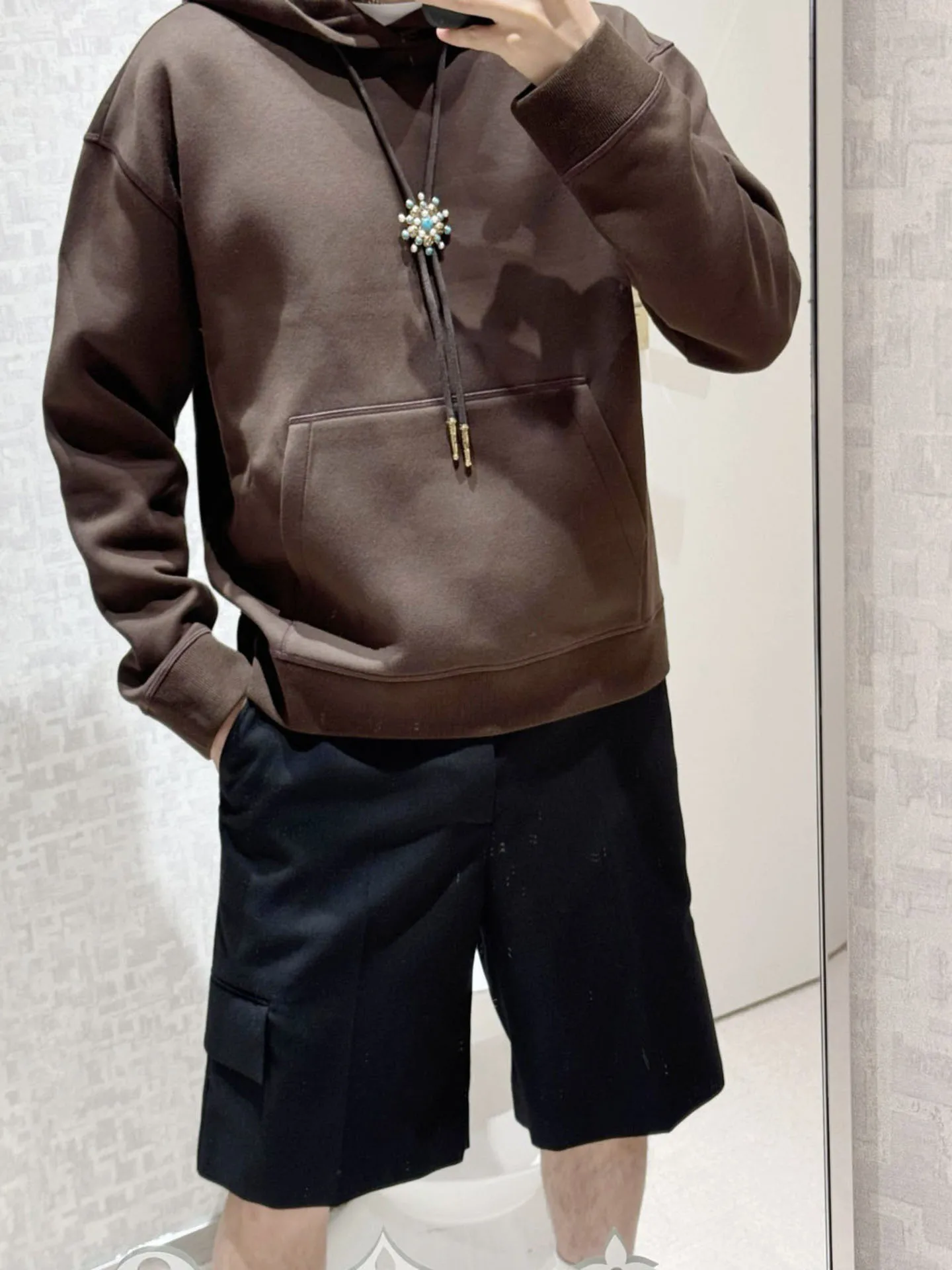 

Толстовка с капюшоном свободного кроя, повседневная, с длинными рукавами, с цветочной вышивкой, металлическими нашивками, из смешанной ткани, в уличном стиле