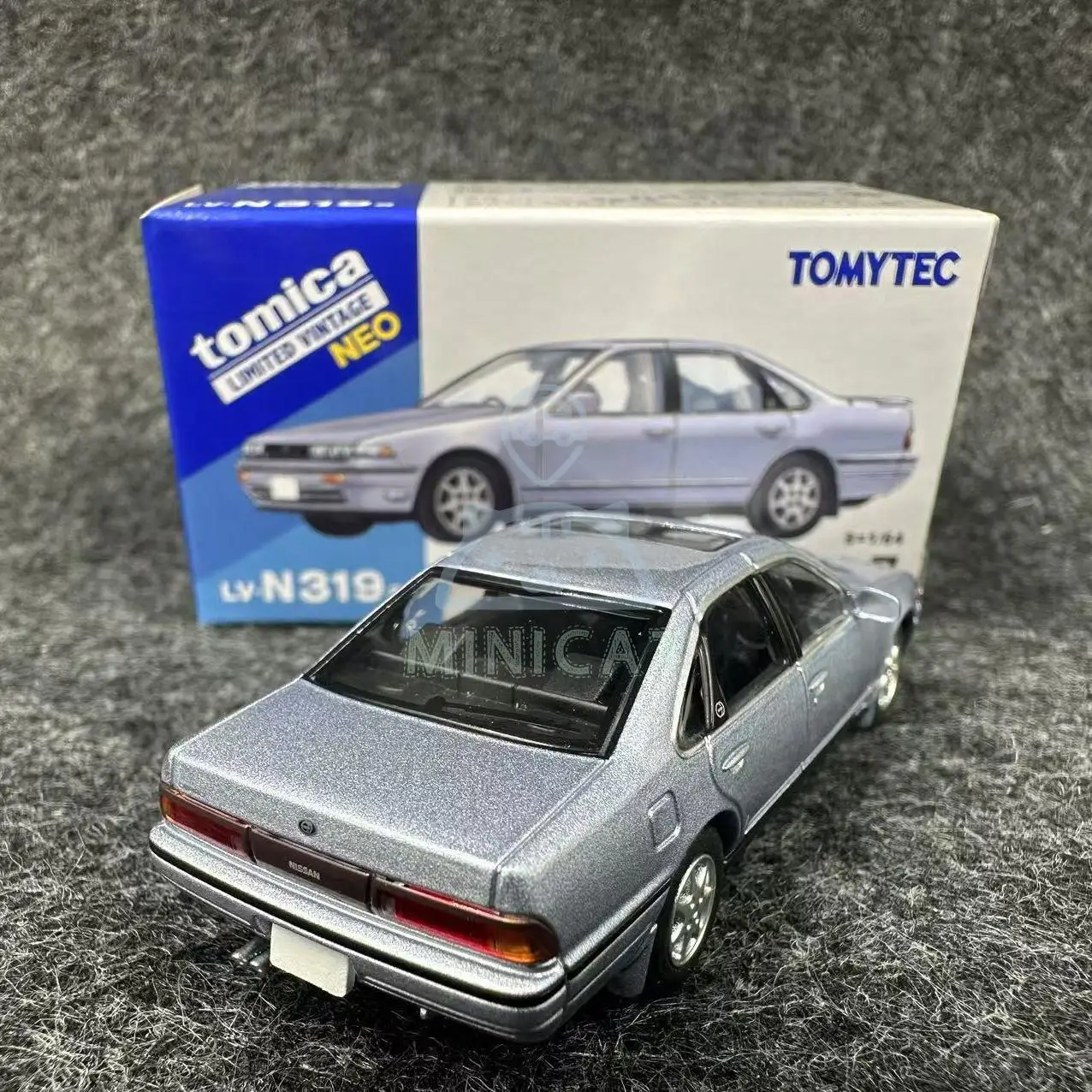 2410 TOMYTEC 1/64 TLV LV-N319a nissan Cefiro sliver alloy trolley model collection decoration