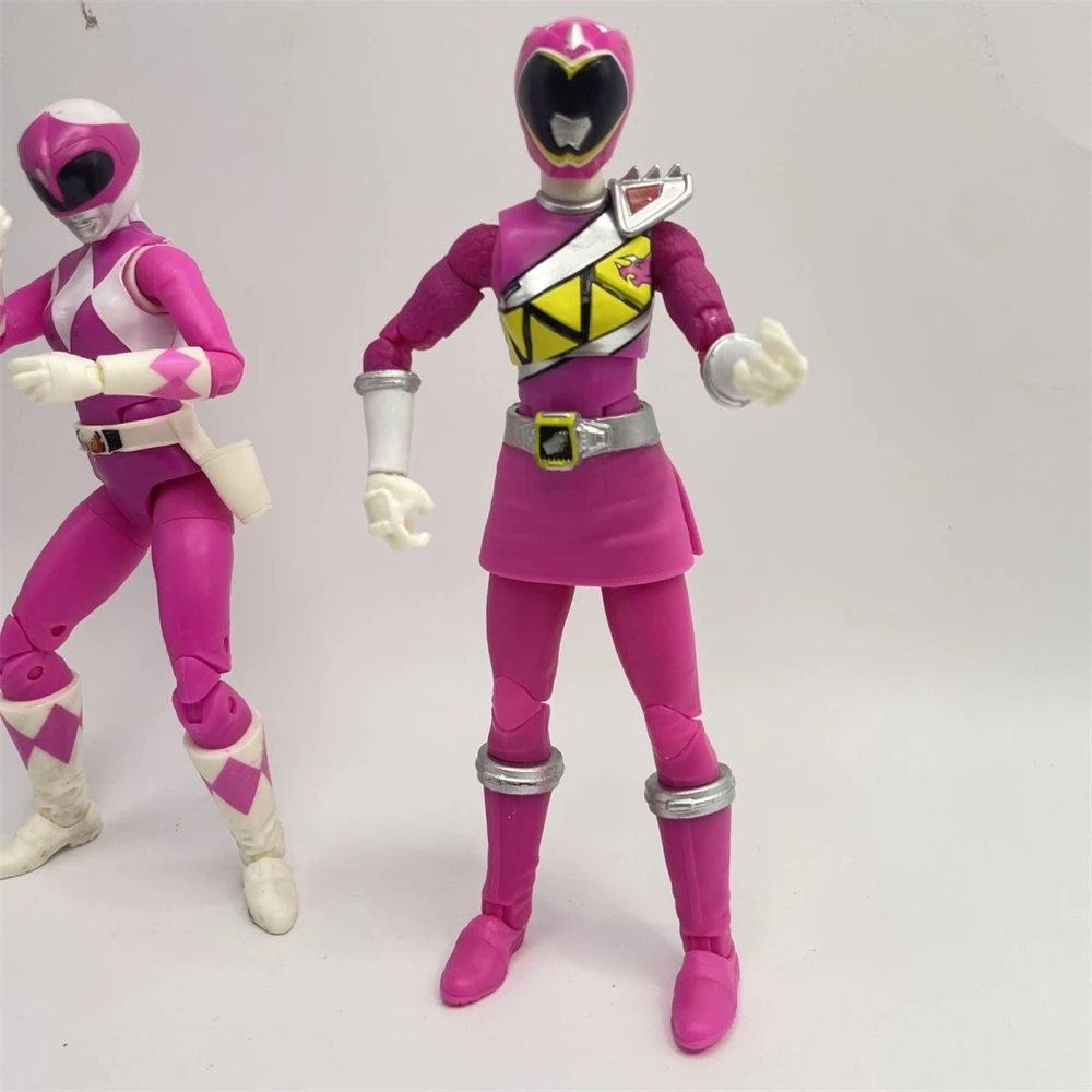Hasbro Power Rangers Pink Ranger 6-Inch Barang Asli dalam Kemasan Massal Adalah Model Boneka Aksi yang Rusak Hadiah Ulang Tahun