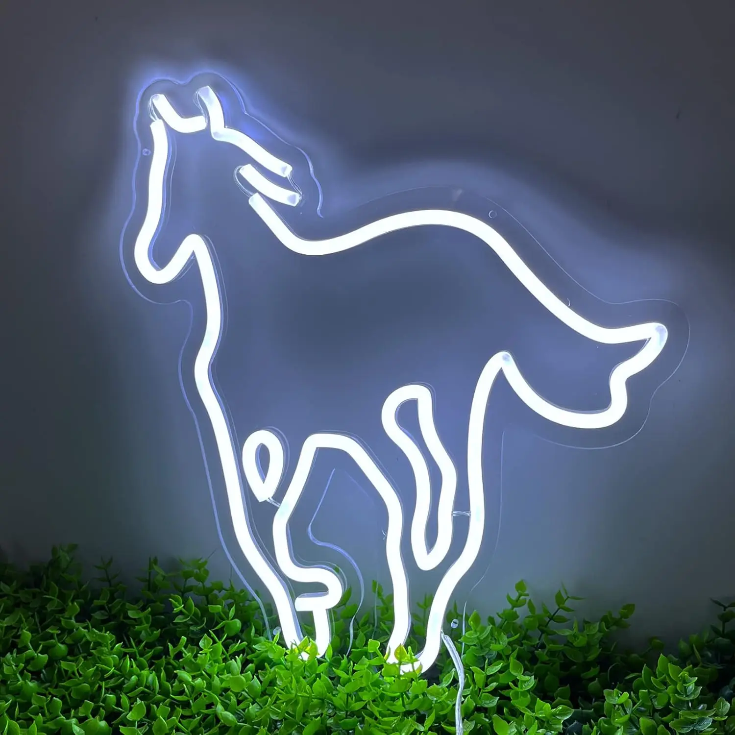 USB Dimmable Running Horse Neon Light Elegant Animal Shape for Home Gym Bar Decor Dynamic LED Wall Art Energy Saving Night Light