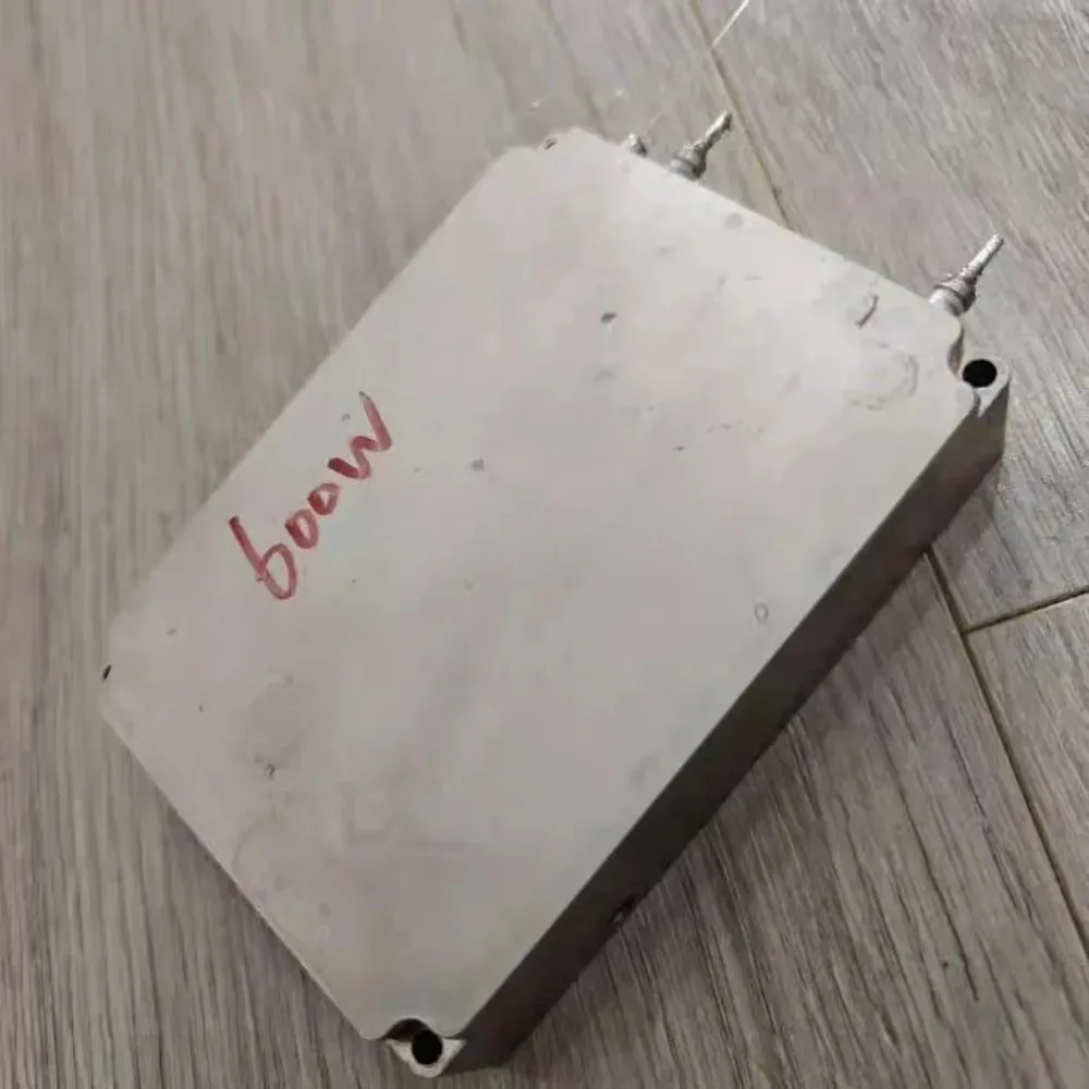 High Power 600W Laser/laser Generator Pump Source/powerful Modification Properties Suitable for Research and Development