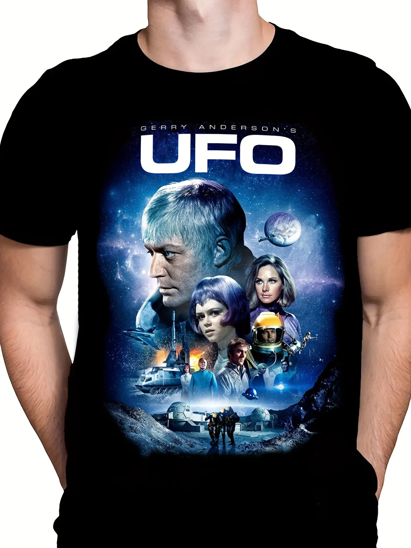 Men's & Unisex Vintage 1970s UFO TV Series T-Shirt - Heavyweight Retro Sci-Fi Alien Spaceship & Characters, Black Crew Neck