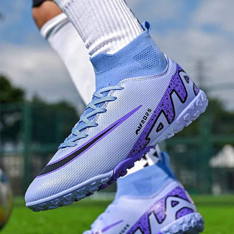 Men Ultralight Soccer Shoes Society Cleats Professional Fast Football Shoes TF/FG Original Football Field Boots Sneaker Unisex