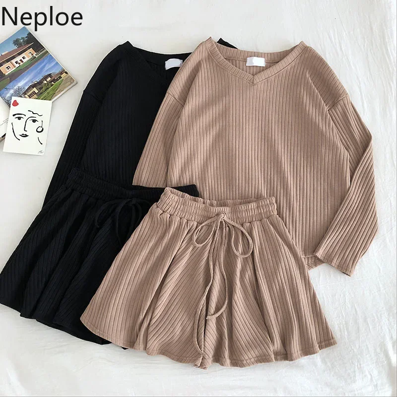 Neploe Casual Fashion 2 szt. Zestaw damski V Neck z długim rękawem luźny dzianinowy Top + wysokiej talii Hip elastyczne szeroko nogawkowe szorty