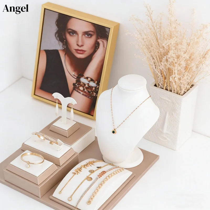 

Белая подставка для ювелирных изделий цвета шампанского, многослойный кожаный браслет, ожерелье, кольцо, серьги, органайзер