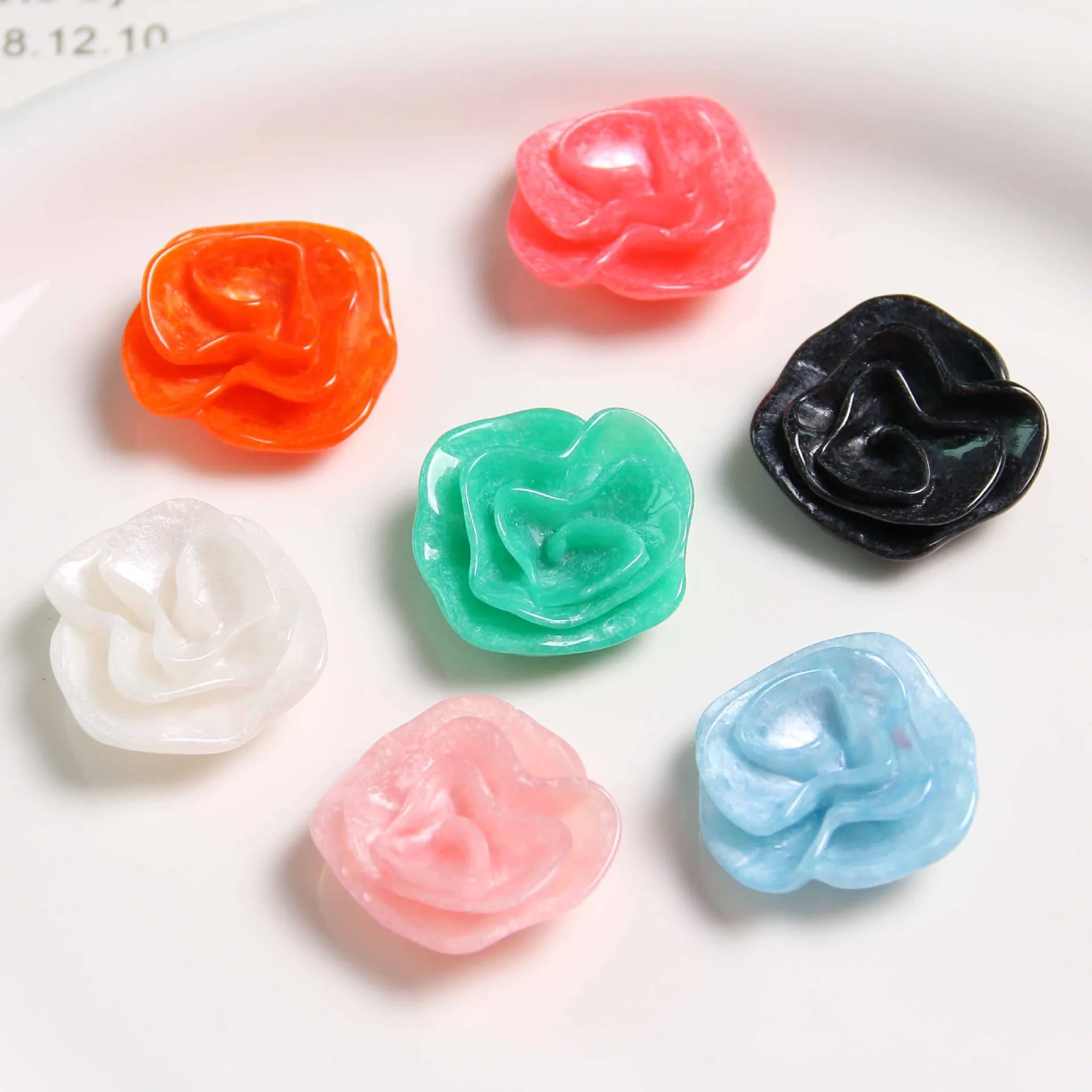 

DIY ювелирные изделия корейский стиль смола блестящие цветы кабошоны с плоской задней частью камея патч наклейка подходит для украшения одежды 29*32 мм 40 шт.