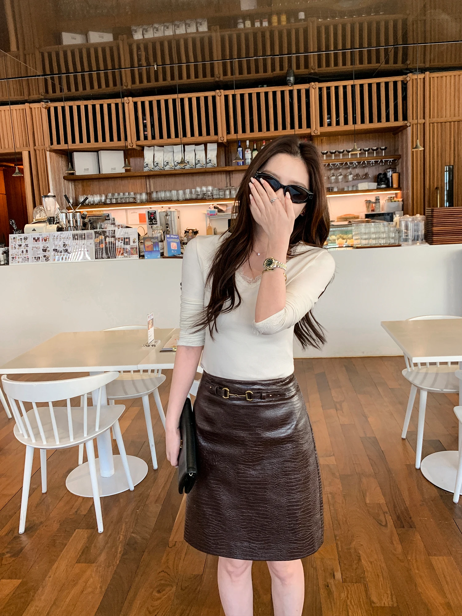 

Elegant Short PU Leather Half Skirt for Women Chic Texture Back Split Maven Lin City Commute Cotton Blend Standard Fit