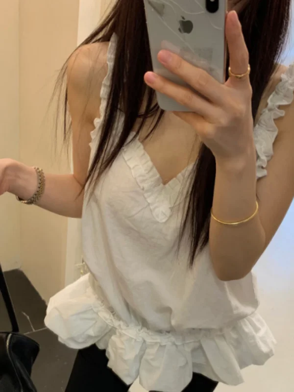 

Women's V-Neck Lace Trim Halter Vest Slimming A-Line Short Sleeveless Top Summer Outerwear Fashion Trend Wooden Design