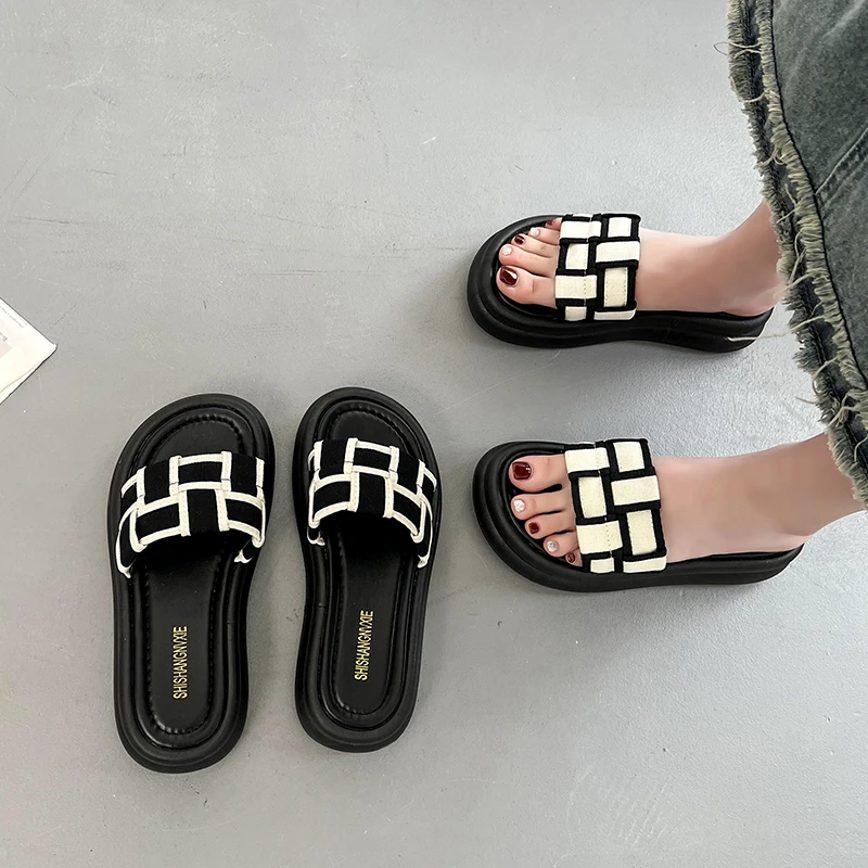 Summer Flat-soled Non-slip Sexy Versatile Slippers Fashionable Braided Beach Round Toe Casual Sandals for Women Women Shoes