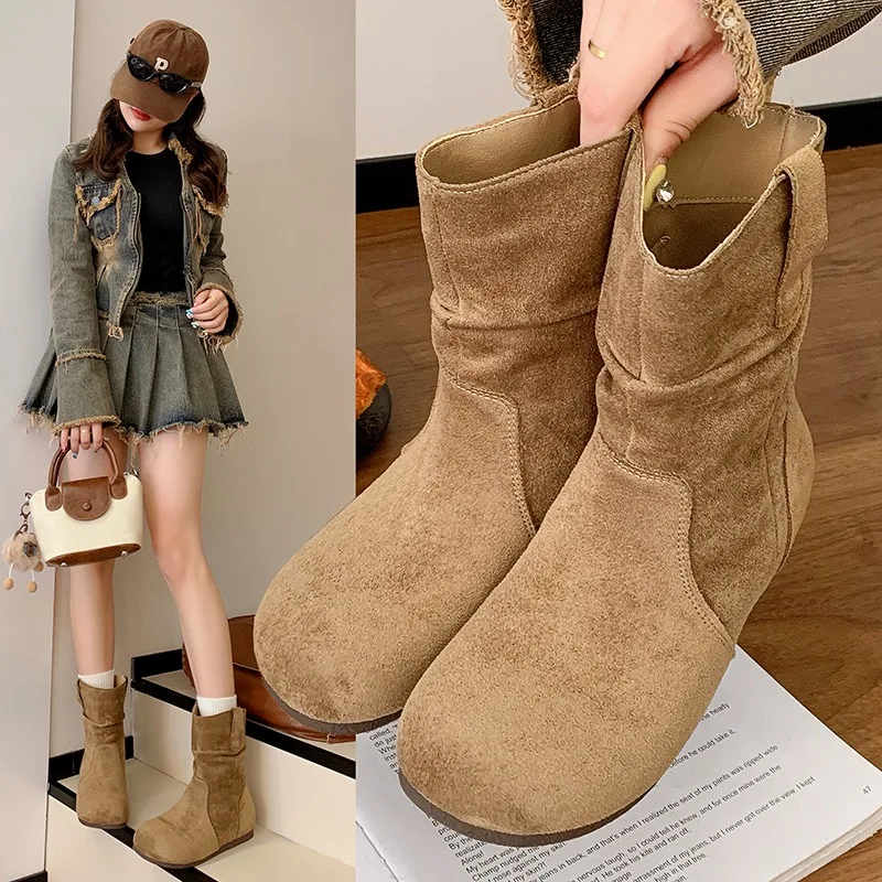 

2025 NEW Women's Fashion Suede Boots Outdoor Casual Flat Boots Comfortable Soft Bottom Short Ankle Boot Luxury