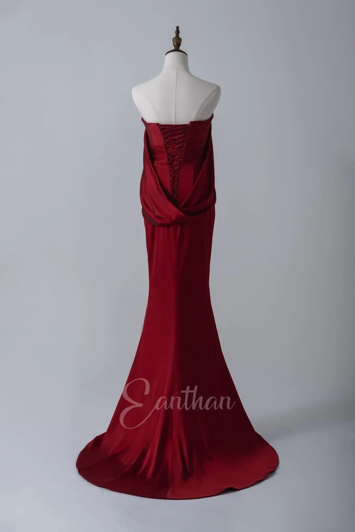 New Burgundy Evening Dresses for Party Vestido Strapless Sleeveless Satin Long Prom Gowns Bow Pleated Sheath Evening Dresses