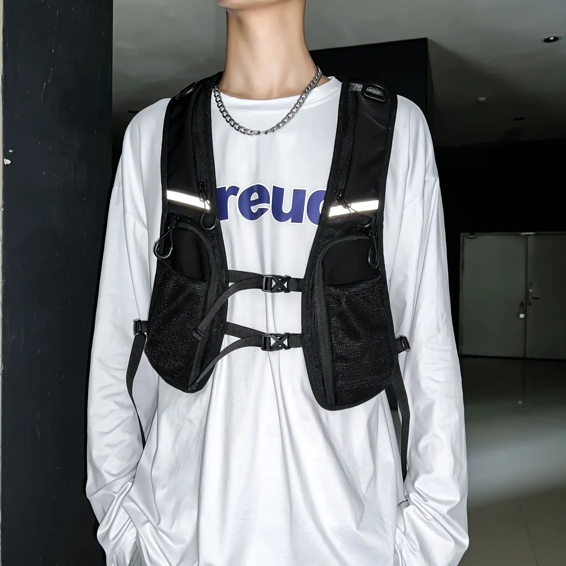 

Lightweight waterproof nylon fabric functional tactical chest bag, multi-pocket vest bag, men's workwear chest bag