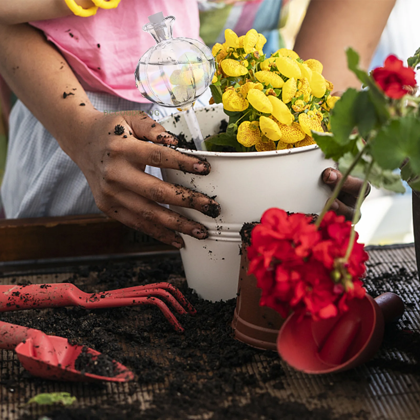 6 قطعة كبيرة قزحي الألوان الزجاج مصنع سقي لمبات الزجاج الشفاف قطرات المياه النباتية الملونة زهرة شكل مصابيح السقي الذاتي السيارات #6