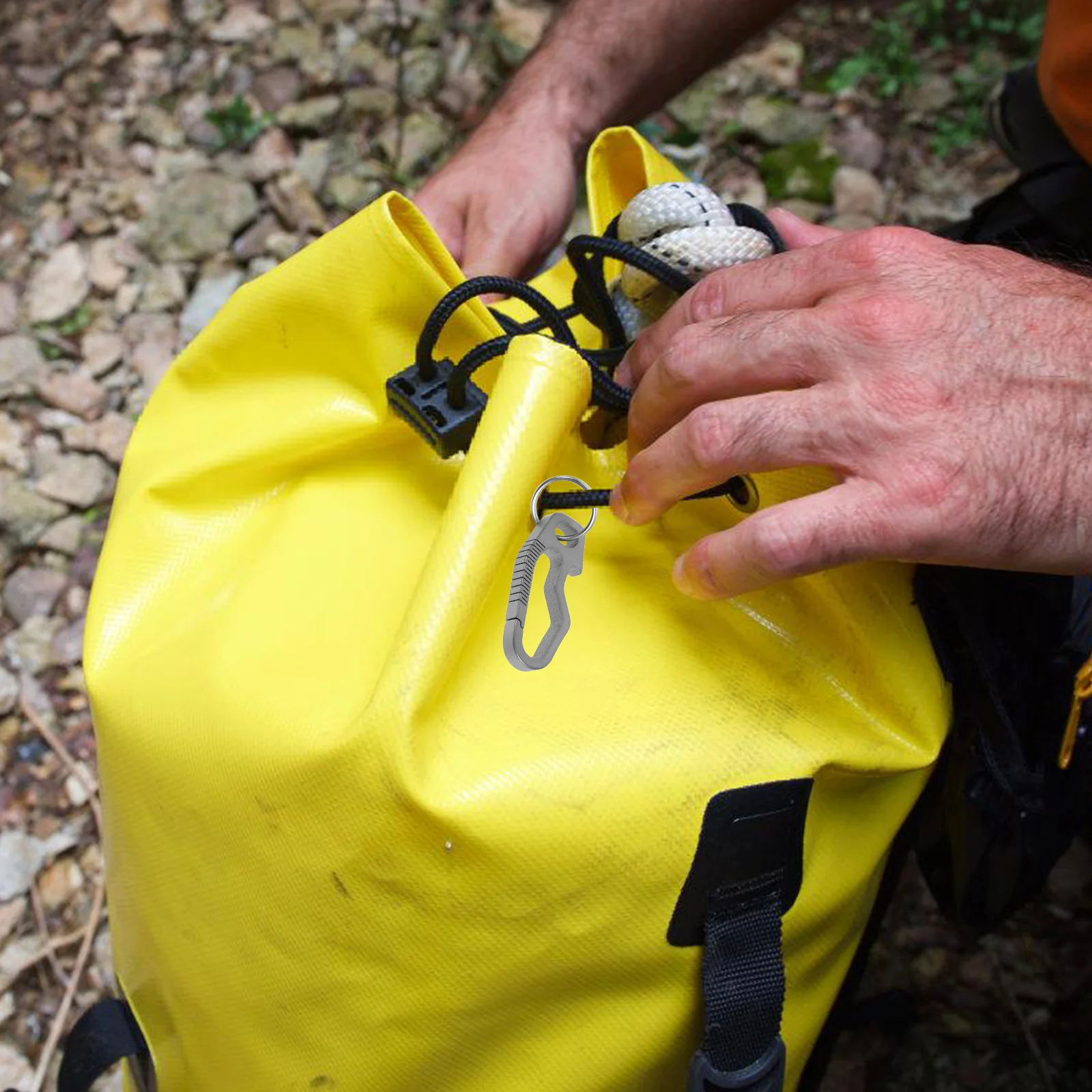 

Mini Titanium Alloy Lightweight Outdoor Hook Keychain Clip Waist Hanging Flashlight Buckle Camping Hiking Backpack