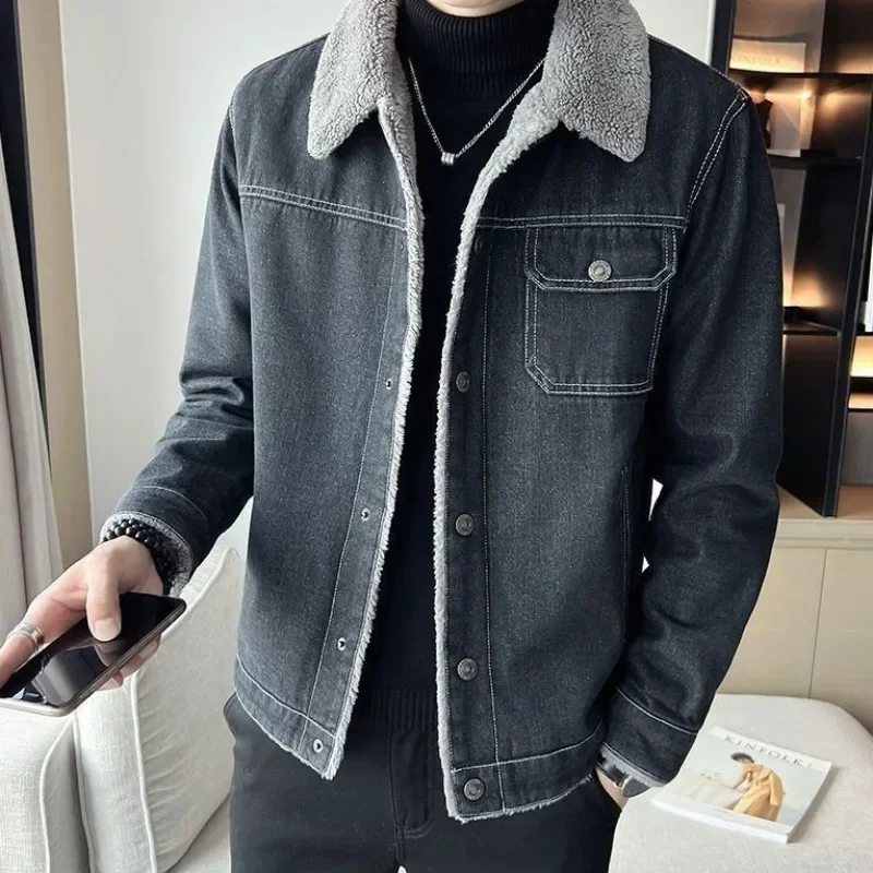 Autumn Male Jean Coats Casual Men's Denim Jacket Button Vintage Loose of Fabric Fashion Low Cost New In Size L Joker Elatic Y2k