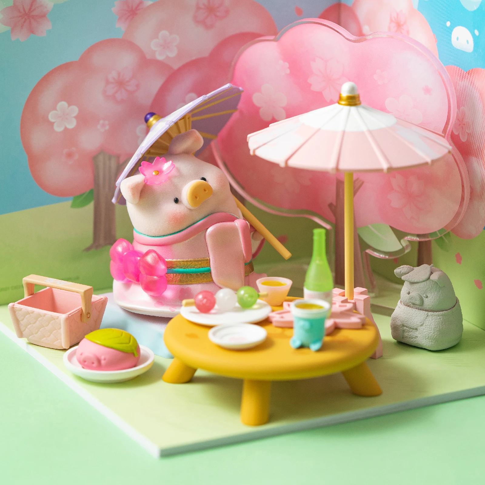 

52TOYS LULU The Piggy Sakura Garden Premium Set, Desktop Decoration Gift for Birthday Party