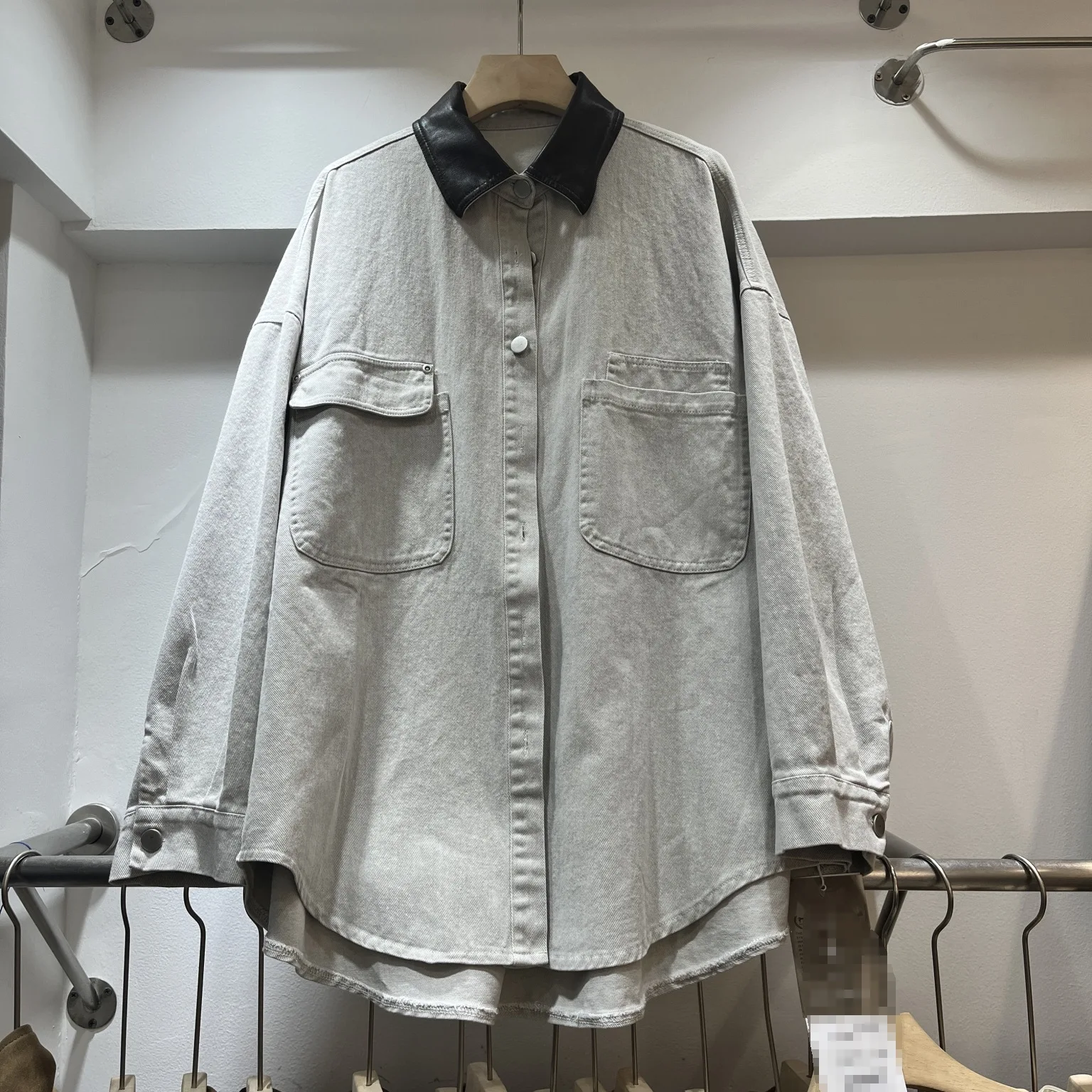 

SuperAen Retro Denim Shirt for Women Spring and Autumn 2025 New Cardigan Patchwork Lapel Collar Single Breasted Shirt