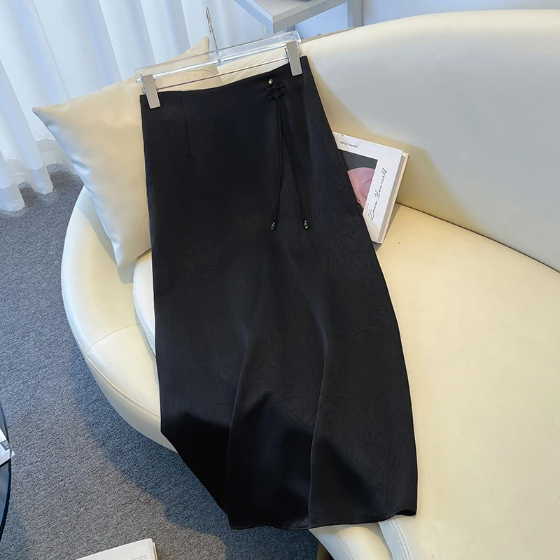 

Новая китайская длинная юбка с цветочной вышивкой Bla с асимметричным подолом, женская весенне-осенняя прямая атласная юбка трапециевидной формы больших размеров...