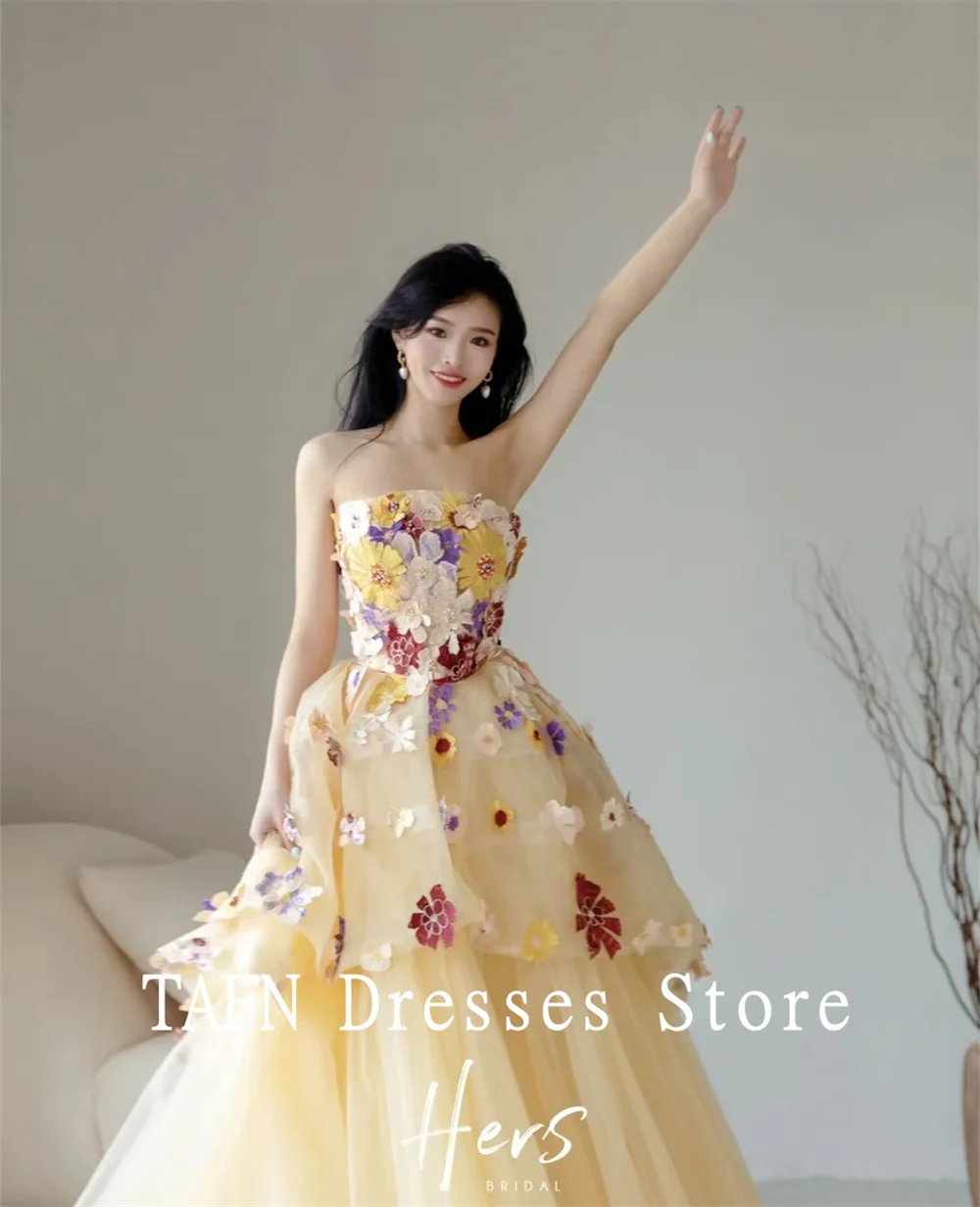 TAFN Korea Lawn Theme Couple Photos Princess Wedding Dresses Colorful Yarn Dress Strapless A-line Floral Appliques Bridal Gown