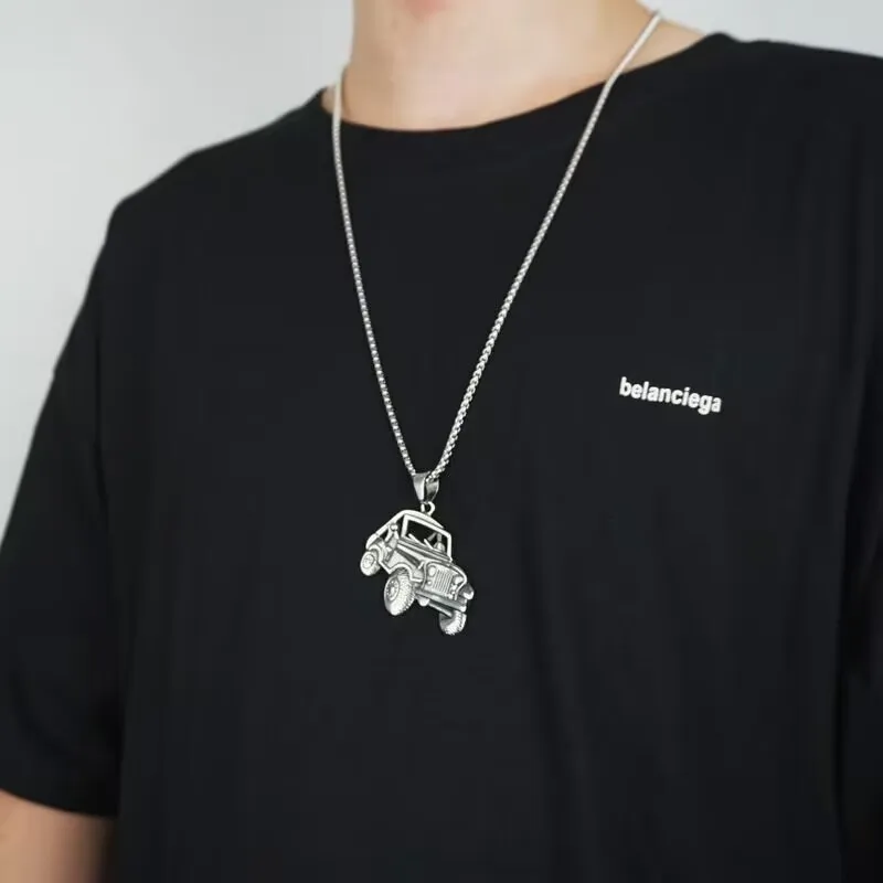 New Retro Silver Color Stainless Steel SUV Jeep Pendant Necklace Mens Driver  Fashion Jewelry off-road vehicle Necklace Rock Coo