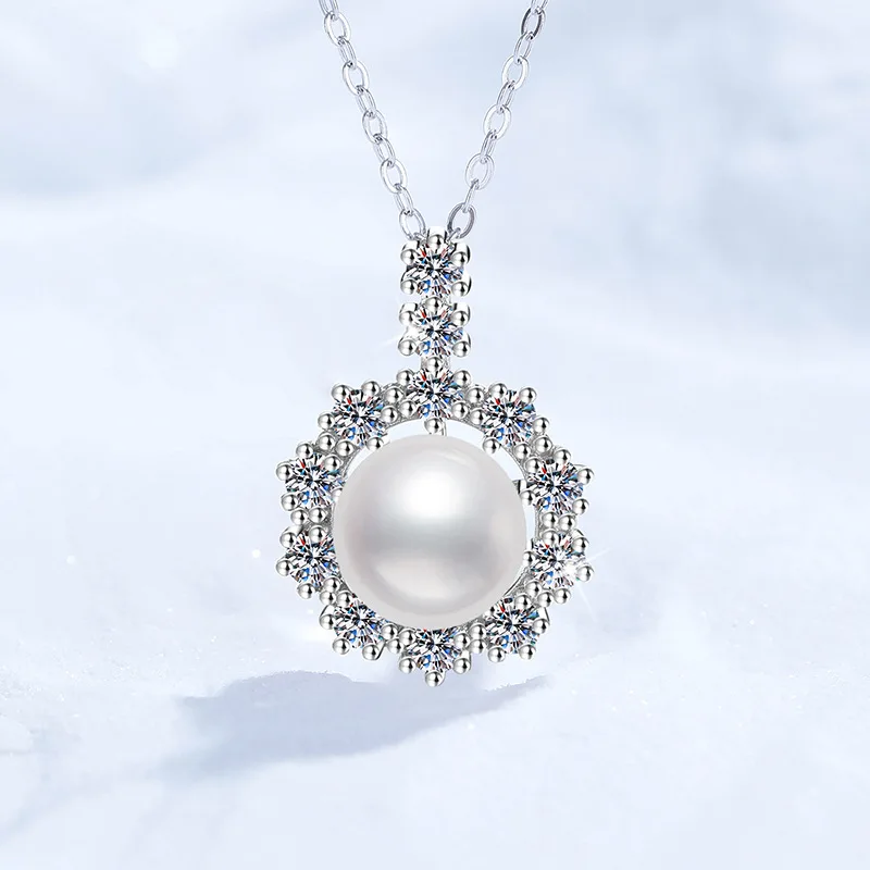 

Platinum PT950 18K Gold Necklace,Moissanite Necklace, Sunflower High-end Natural Freshwater Pearl Pendant,Light Luxury for Women