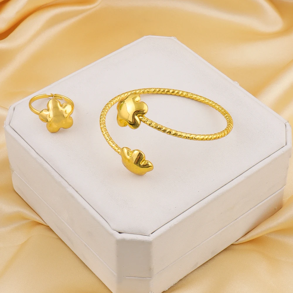 4 Stücke Vergoldete Blume Halskette Ohrringe Armband Ring Schmuck-Set Für Frau Amerika Fashion Party Edelstahl Schmuck Geschenk – Detail 5