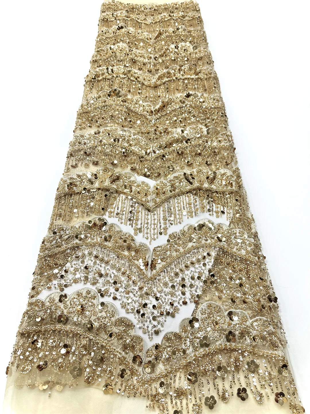 African Heavy Beads Lace Fabric 2025 High Quality Lace Sequins French Nigerian Mesh Lace Fabric for Party Evening Dresses Sewing