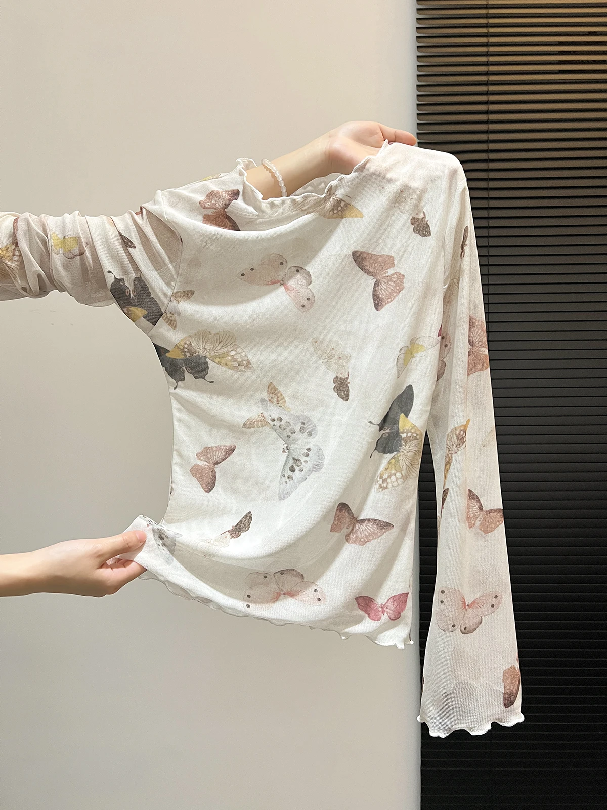 

Summer New Style Women's Long Sleeve Print T-Shirt Korean Version Straight Cut Air Conditioner Cover Shirt Net Shirt